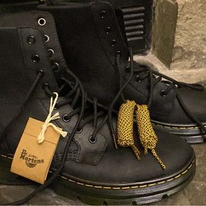 Brand New Doc Marten Combs Leather Boots! Men’s Size 11